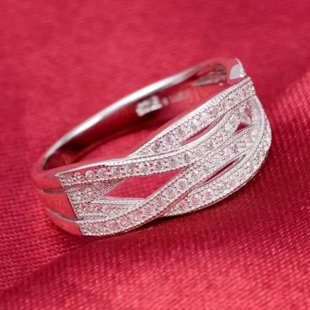 ETERNITY 925 STERLING SILVER DIAMOND RING, CUTE RING, SHINY RING. - Picture 4 of 6